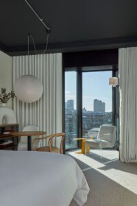 One Hundred Shoreditch hotel OHS ORIEL ROOM 2 mobile