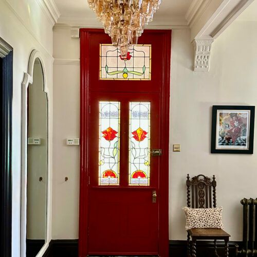 Asti-Small-Amber-Sam-thegarthhome-hallway-chandelier