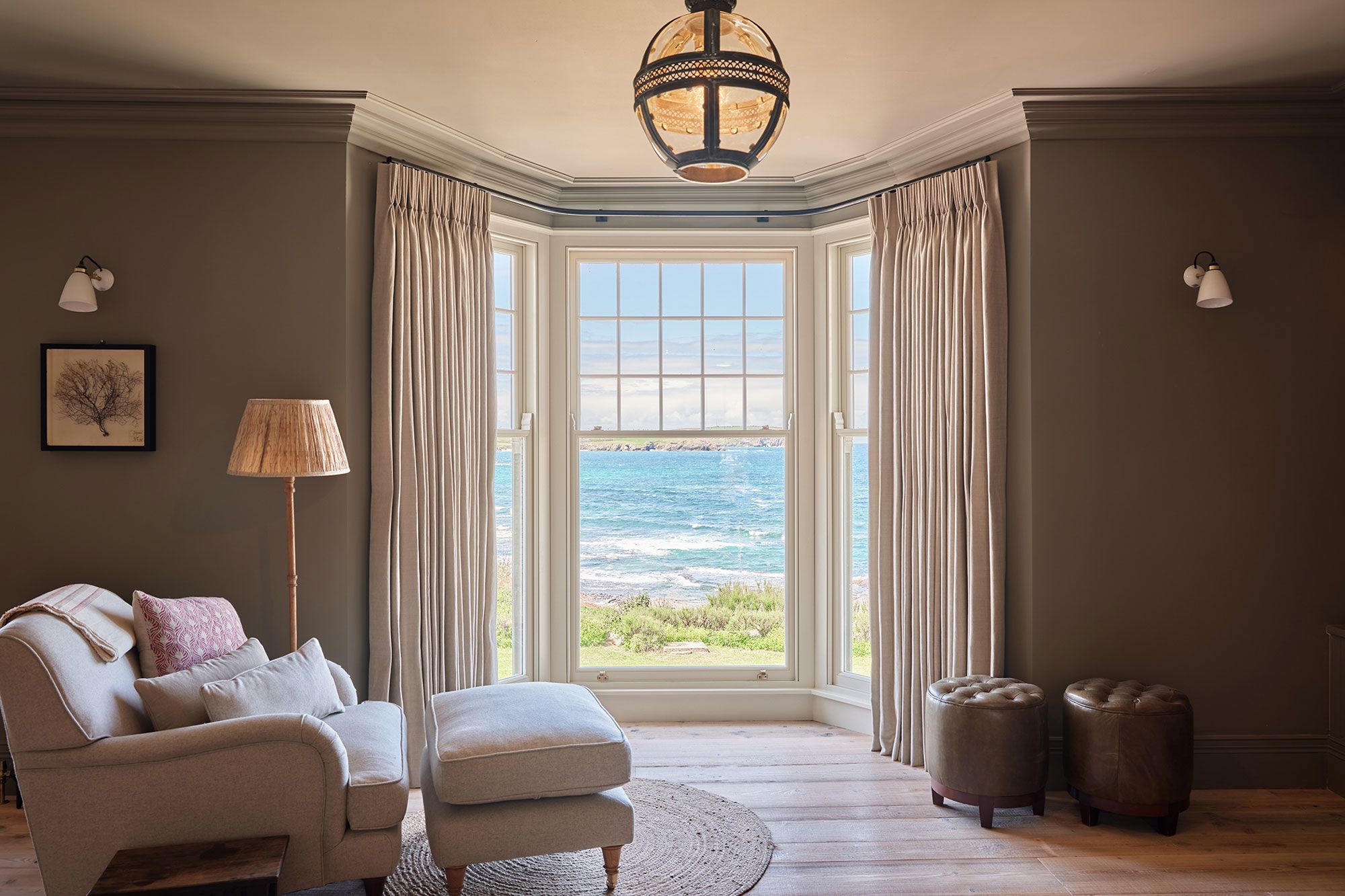 Hampstead-globe-lantern-Atlanta-Trevone-Bay-Pure-White-Lines-hangong-globe-lantern-lighting-FIN-6-v2