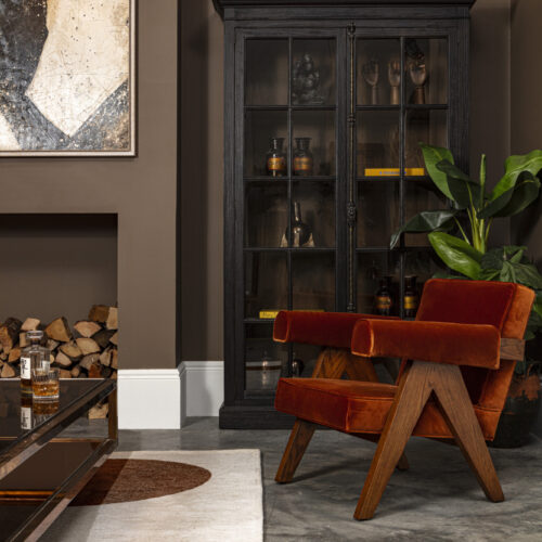 Elegant Scandinavian Lounge Chair